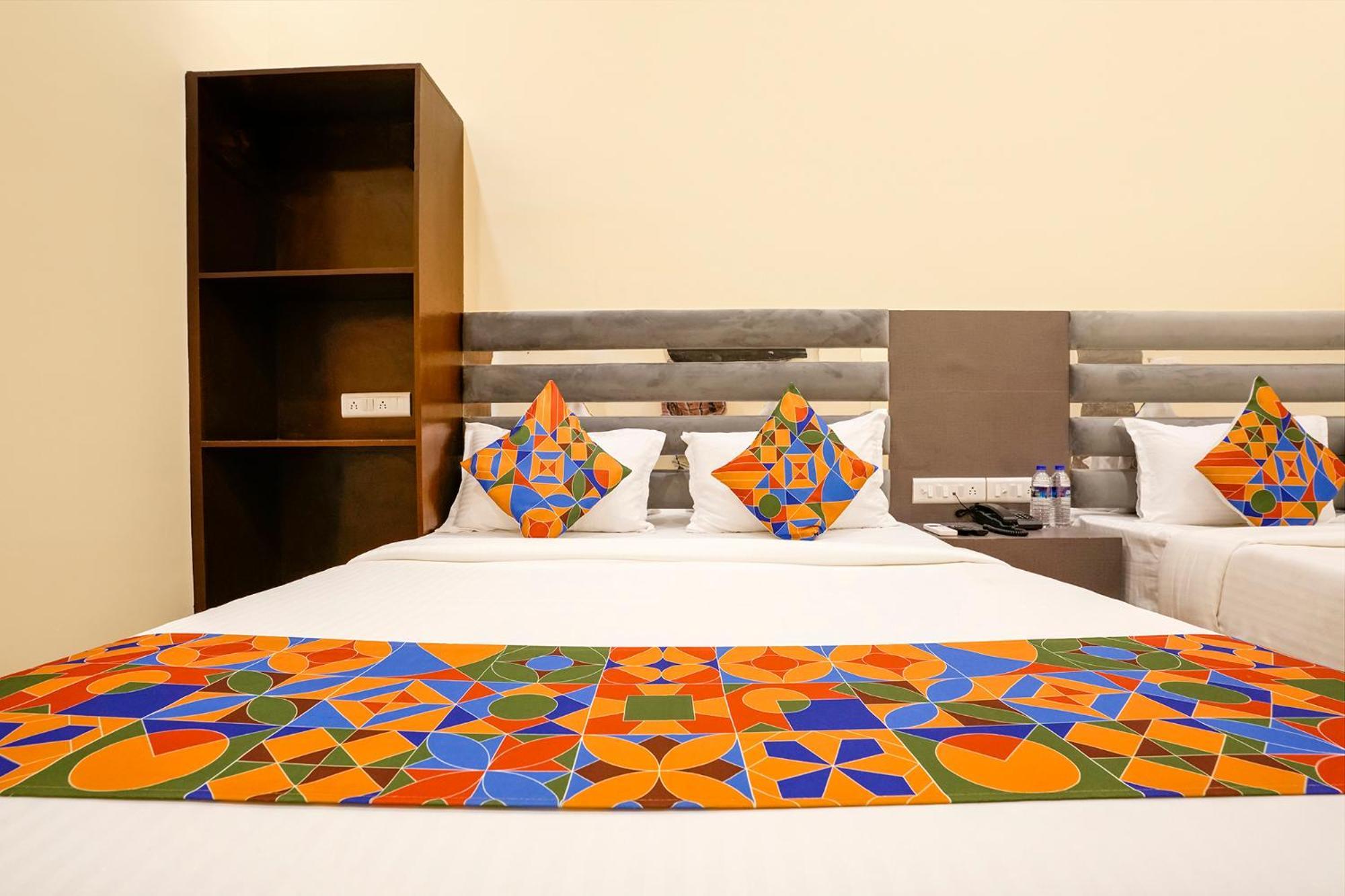 Fabhotel Freedom International - Nr Mumbai International Airport ภายนอก รูปภาพ