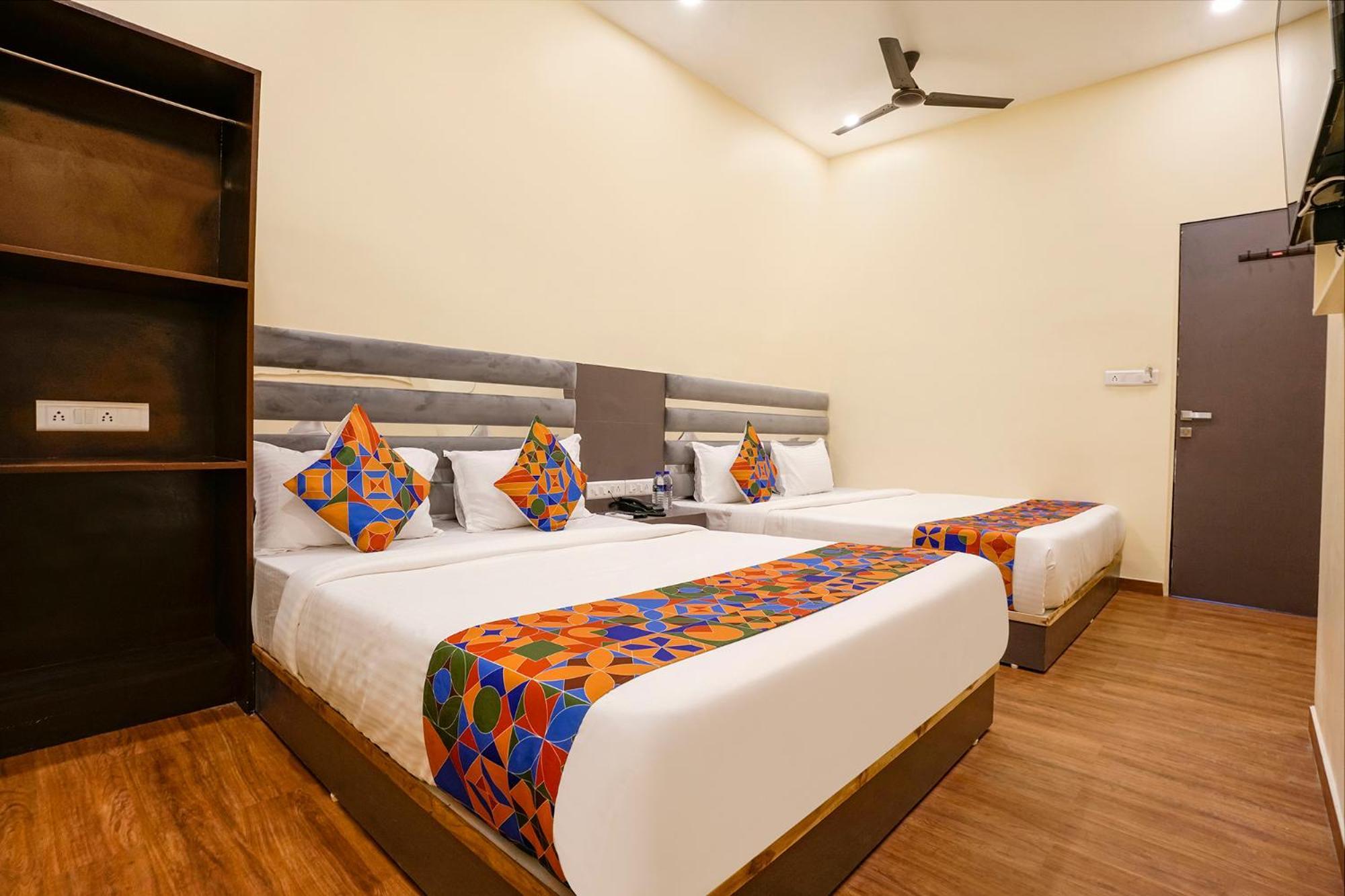 Fabhotel Freedom International - Nr Mumbai International Airport ภายนอก รูปภาพ