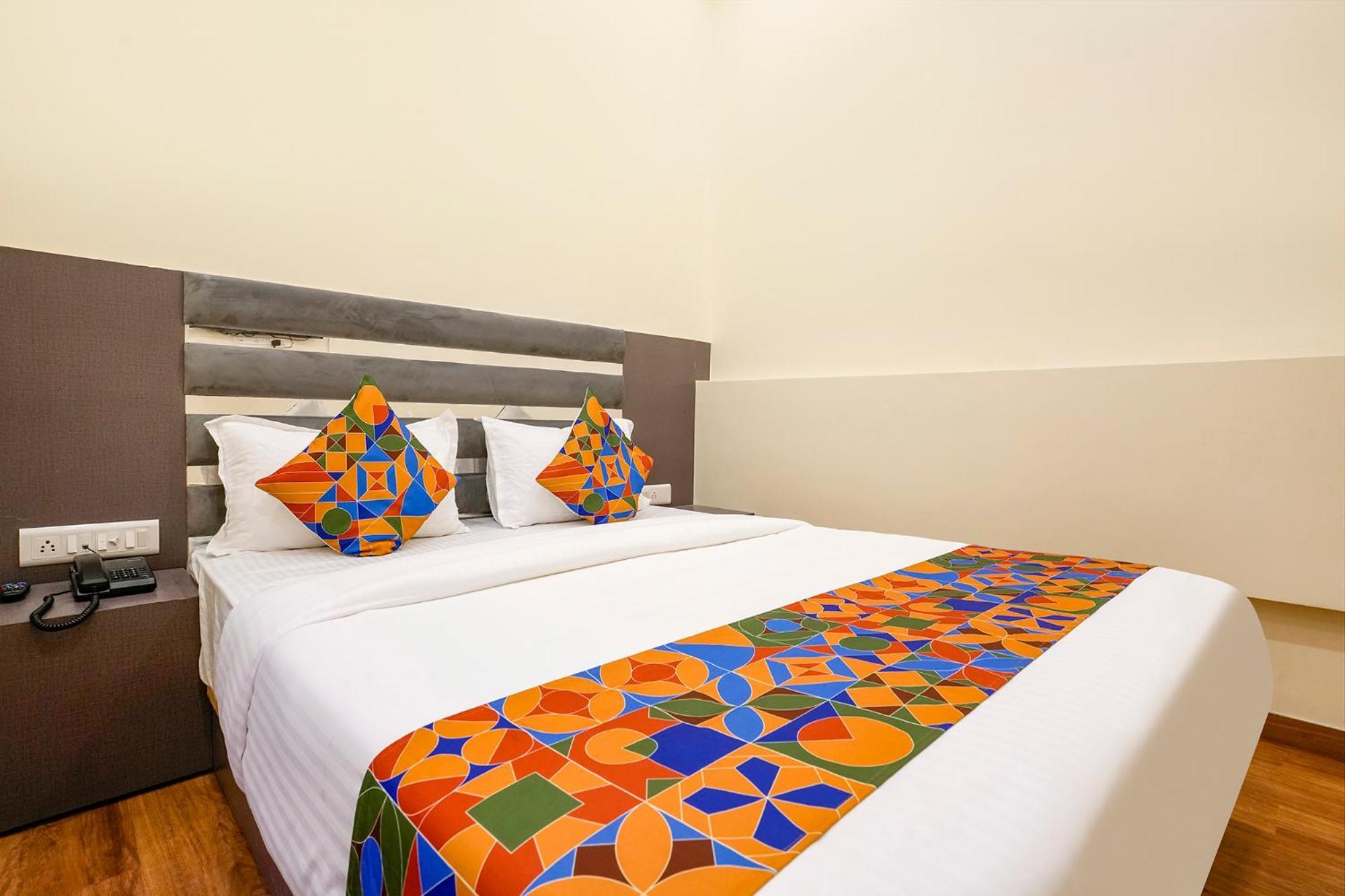 Fabhotel Freedom International - Nr Mumbai International Airport ภายนอก รูปภาพ