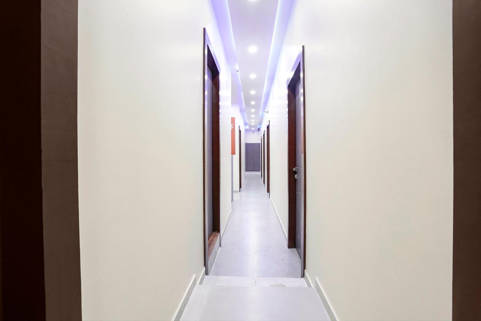 Fabhotel Freedom International - Nr Mumbai International Airport ภายนอก รูปภาพ