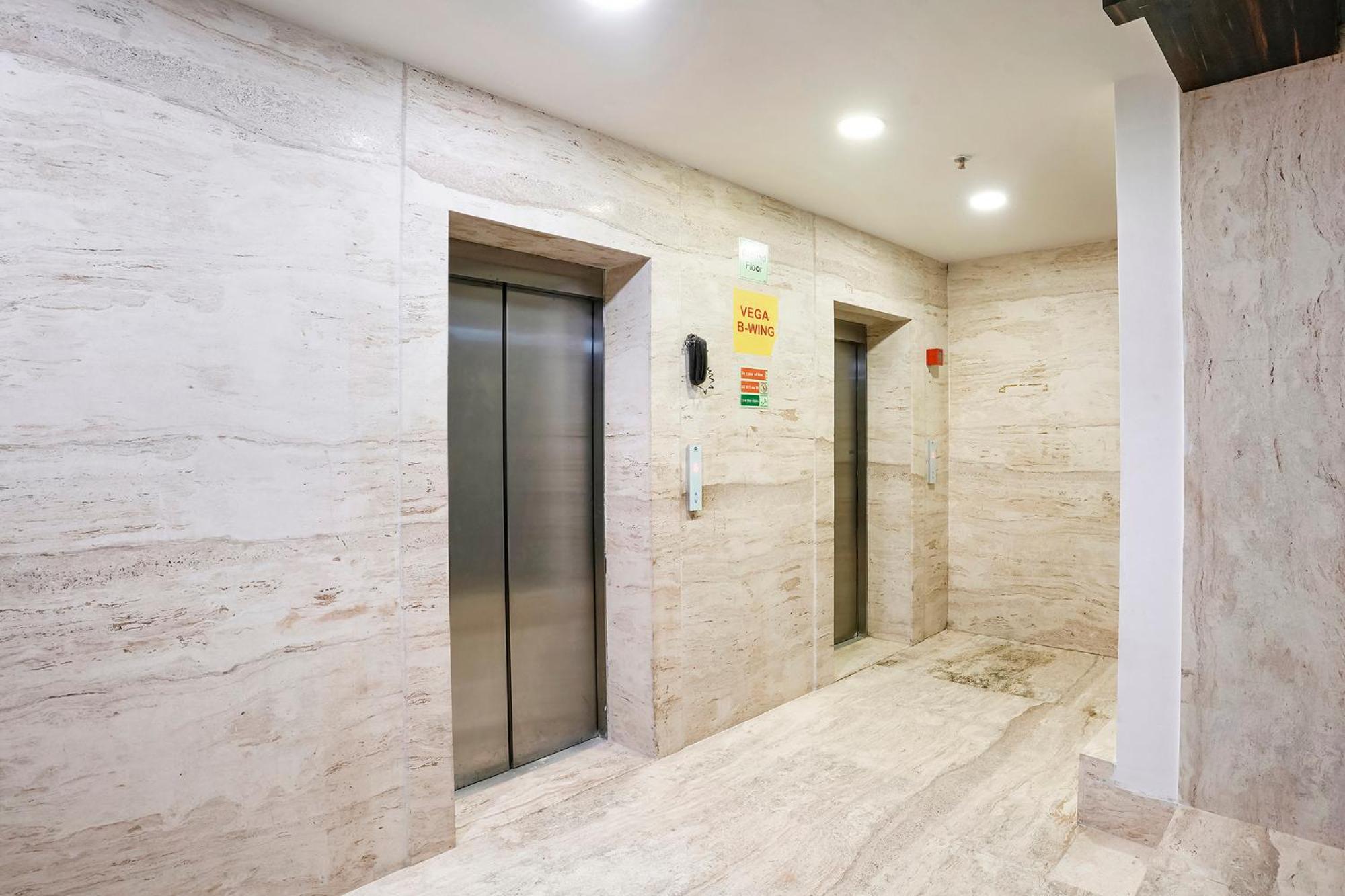 Fabhotel Freedom International - Nr Mumbai International Airport ภายนอก รูปภาพ