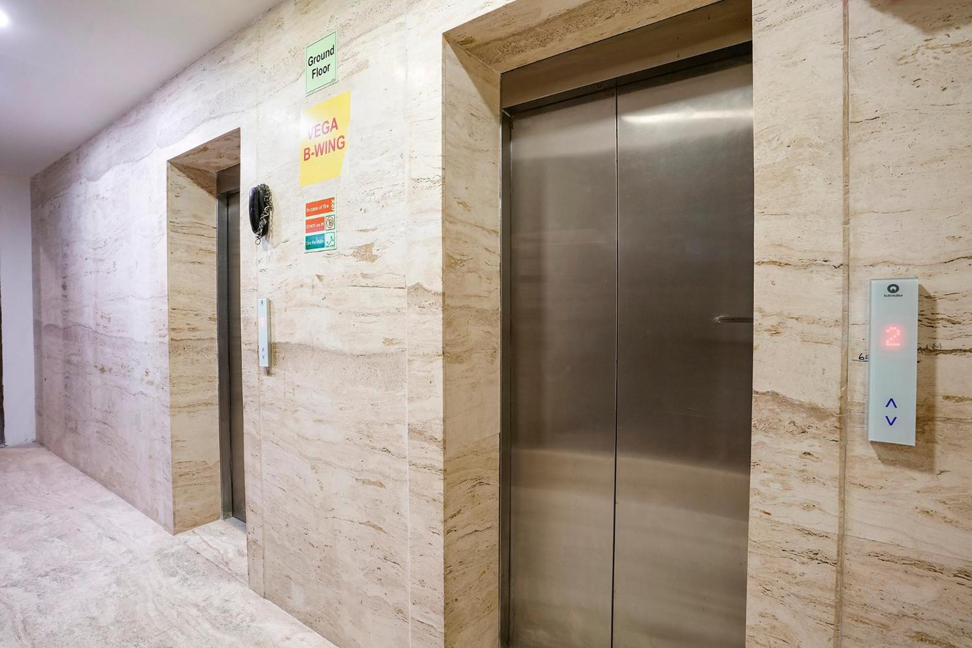 Fabhotel Freedom International - Nr Mumbai International Airport ภายนอก รูปภาพ