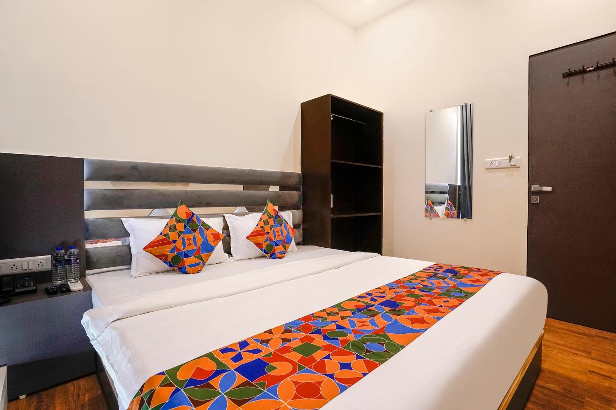 Fabhotel Freedom International - Nr Mumbai International Airport ภายนอก รูปภาพ